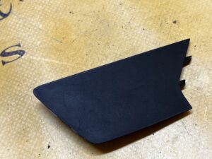 OSŁONA ZAŚLEPKA KLAMKI WEWNĘTRZNEJ PRAWA FORD ESCAPE MK4 KUGA MK3