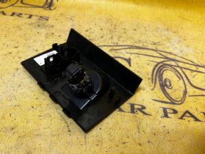 ZAPALNICZKA WEJŚCIE PANEL PORT ZŁĄCZE USB PORSCHE PANAMERA 970 POLIFT LIFT