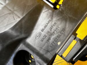 WSPORNIK ZDERZAKA SPRYSKIWACZ LAMPY PRZÓD LEWY SUBARU FORESTER VI SL 25-