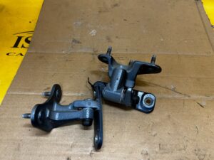 KOMPLET ZAWIASY DRZWI PRZÓD LEWY MERCEDES GL X166 890