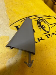 TRÓJKĄCIK TRÓJKĄT DRZWI TYŁ TYLNYCH PRAWY PRAWYCH RENAULT ZOE I Z.E.