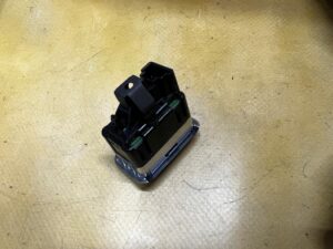 PANEL PRZEŁĄCZNIK OTWIERANIA KLAPY TYŁ BAGAŻNIKA MERCEDES GL X166