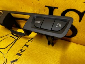 RAMKA PRZYCISK START STOP KLAPY BAGAŻNIKA WLEWU PALIWA PEUGEOT 508 I