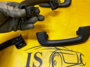 KOMPLET RĄCZKI UCHWYTY PODSUFITKI LAND ROVER DISCOVERY 5 V L462