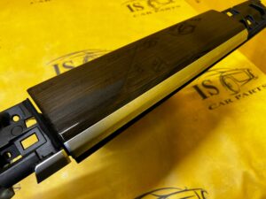 SCHOWEK DESKI KONSOLI PULPITU GÓRNY DREWNO BMW 7 F01 F02 F04 EU