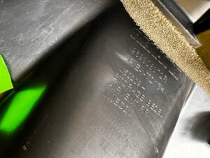 OSŁONA TUNELU ŚRODKOWEGO TYŁ ZAPALNICZKA KRATKA NAWIEWU RENAULT MEGANE IV