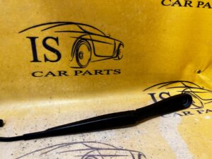 RAMIĘ WYCIERACZKI PRZÓD PRAWE PRAWY FORD ESCAPE MK4