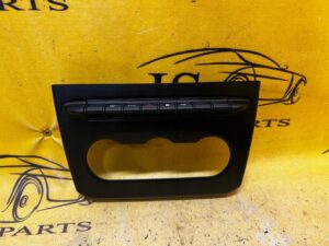 PANEL STEROWANIA AWARYJNE PDC RAMKA DESKI KONSOLI DACIA DUSTER II