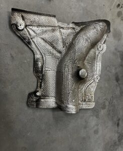 BLACHA OSŁONA TERMICZNA MERCEDES C-KLASA W206