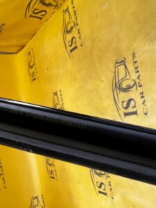 LISTWA OKIENNA SZYBOWA ZGARNIAJĄCA DRZWI TYŁ LEWY MERCEDES C-KLASA W206