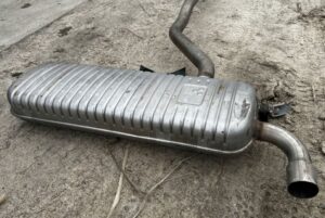 KOMPLETNY WYDECH TŁUMIK KOŃCOWY RURA BMW F40 SERIA 1 118I