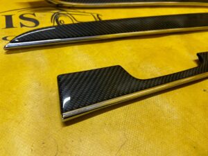 KPL DEKORY LISTWY LISTWA BOCZKA DRZWI JEEP GRAND CHEROKEE WK2 SRT CARBON