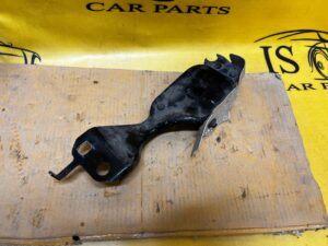 OSŁONA WSPORNIK METALOWY LAND ROVER DISCOVERY V L550