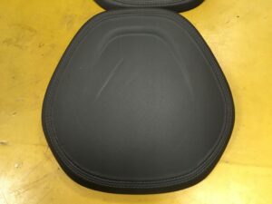 OSŁONA DESKI DASZEK LICZNIKA RENAULT KADJAR SKÓRA