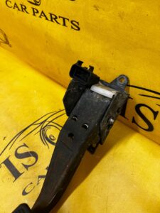 PEDAŁ POTENCJOMETR GAZU AUTOMAT CHEVROLET CORVETTE C5 97-04