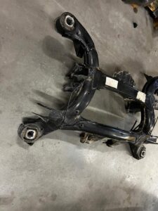 WÓZEK BELKA SANKI ZAWIESZENIE KOŁYSKA TYŁ BMW X5 F15 X6 F16 EU