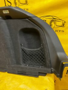 TAPICERKA BOCZEK BAGAŻNIKA TYŁ PRAWY PORSCHE MACAN 95B