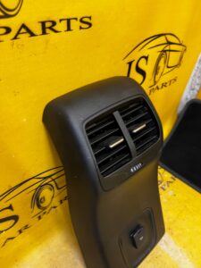 OSŁONA TYŁ TUNELU ŚRODKOWEGO WEJŚCIE USB KRATKI NAWIEWU FORD ESCAPE MK4