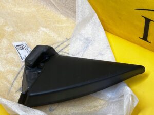 OBUDOWA OSŁONA WEWNĘTRZNA TRÓJKĄT LUSTERKA LEWA BMW 1 F21 2 F22 NOWA OEM