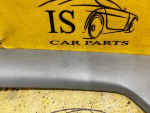 OSŁONA POSZYCIE SŁUPKA A PRZÓD LEWE LEWY TESLA MODEL 3 PRZEDLIFT