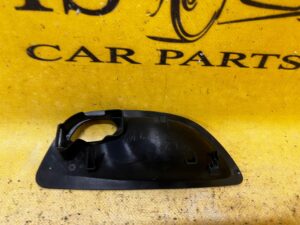 OSŁONA WNĘKA KLAMKI WEWNĘTRZNEJ LEWA BMW 5 F10 F11