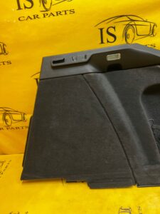 TAPICERKA BOCZEK BAGAŻNIKA TYŁ PRAWY PORSCHE MACAN 95B