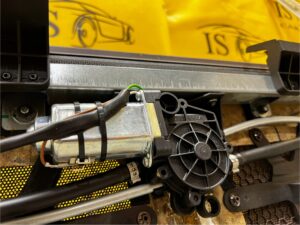 ROLETA PÓŁKA TYLNA ALCANTARA AUDI A8 D4 LONG