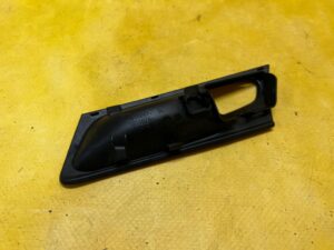 RAMKA OSŁONA KLAMKI WEWNĘTRZNEJ TYŁ PRAWY PRAWA BMW X6 E71