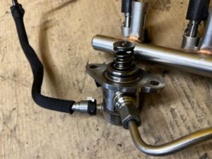 LISTWA WTRYSKOWA WTRYSKIWACZE POMPA CITROEN C3 III PEUGEOT 208 II 1.2 THP