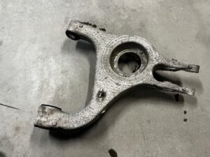 WAHACZ TYLNY TYŁ LEWY PORSCHE PANAMERA 970 POLIFT LIFT