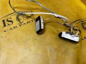 LAMPKA OŚWIETLENIE PODSUFITKI INFINITI Q50