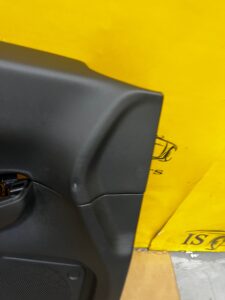 TAPICERKA BOCZEK DRZWI PRZÓD LEWY FORD KUGA MK3 TITANIUM LINE