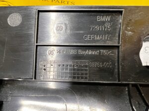 LEWA OSŁONA TAPICERKA POSZYCIE SŁUPKA BMW F22 F87