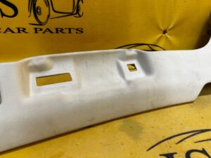 OSŁONA POSZYCIE TAPICERKA SŁUPKA D PRAWA ALCANTARA AUDI A8 D4 LONG