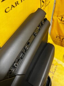 BOCZEK TAPICERKA DRZWI PRAWY TYŁ PORSCHE CAYENNE 7P5 LIFT