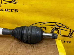 PÓŁOŚ PRZÓD PRZEDNIA LEWA LEWY MERCEDES A W176 GLA X156 1.6 BENZYNA