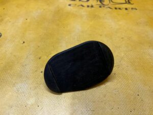 ZAŚLEPKA OSŁONA PODKŁADKA PEDAŁU GAZU PEUGEOT 508 I