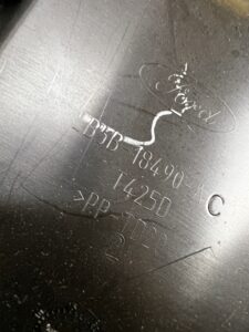 KANAŁ TUNEL NAWIEWU POWIETRZA WNĘTRZA SZYBY PRZÓD FORD EXPLORER MK6