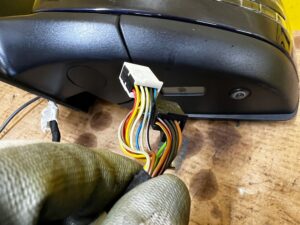 LUSTERKO ZEWNĘTRZNE LEWE 20 10+10 PIN KAMERA ASYSTENT MERCEDES GLS X166 890