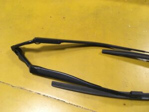 RAMIONA WYCIERACZEK PIÓRA EUROPA INFINITI Q70 M