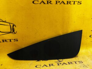 OSŁONA MASKOWNICA GŁOŚNIKA DESKI KONSOLI AUDI A4 B9