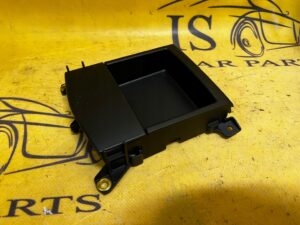 SCHOWEK SZUFLADA TUNELU TYŁ PORSCHE CAYENNE 7P5 LIFT 92A