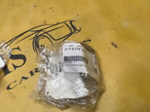 POKRYWKA OSŁONA HAKA DRZWI PRZÓD BMW 3 E46 SEDAN TOURING 6 E63 E64 NOWA OEM