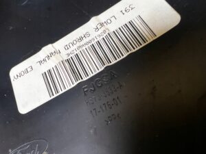 OBUDOWA OSŁONA KOLUMNY KIEROWNICZEJ LICZNIKA FORD FUSION LIFT USA