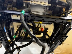 KOMPLET FOTELI FOTELE KANAPA PRZÓD TYŁ AIRBAG TESLA MODEL 3 EUROPA