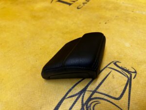 OSŁONA ZAŚLEPKA PODŁOKIETNIK SŁUPKA C LEWA PORSCHE PANAMERA 970 I LIFT