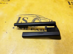 OSŁONA PROWADNICY SZYNY FOTELA PRZÓD LEWY PORSCHE PANAMERA 970 I LIFT