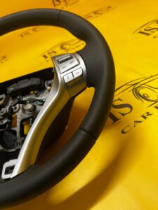 NOWA KIEROWNICA SKÓRA MULTIFUNKCJA NISSAN X-TRAIL T32 PRZEDLIFT