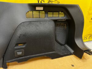 TAPICERKA BOCZEK BAGAŻNIKA TYŁ PRAWY FORD KUGA MK 3