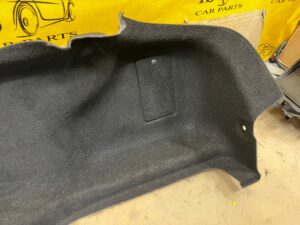 PRAWY BOCZEK BAGAŻNIKA TAPICERKA JAGUAR XJ X351